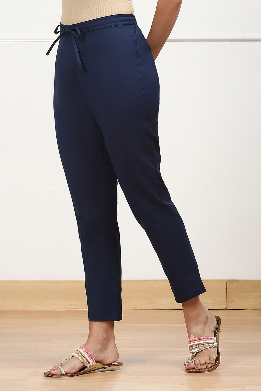 Rust Cotton Solid Regular Pants image number 2