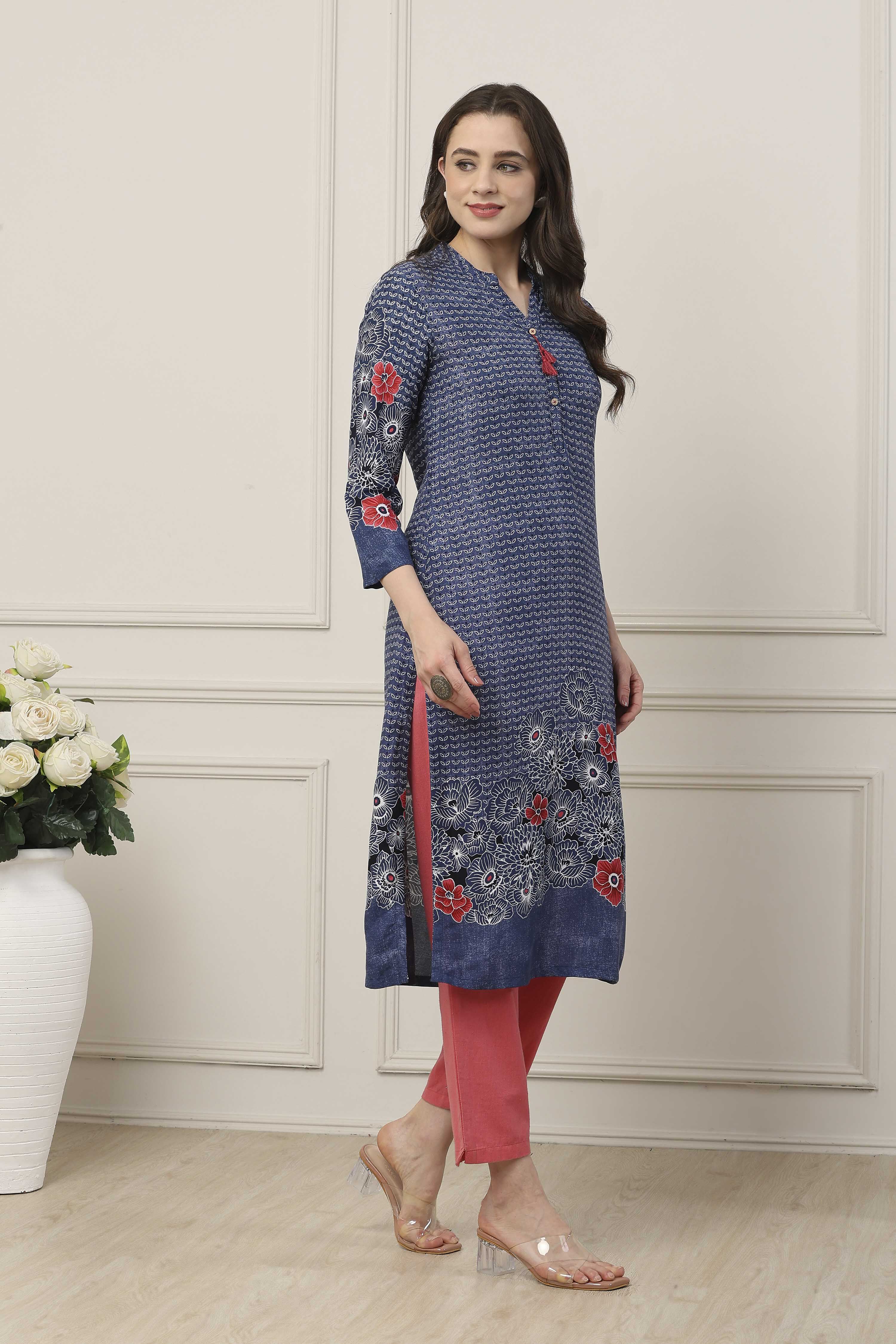 Indigo Blue Floral Printed Straight Kurta image number 4