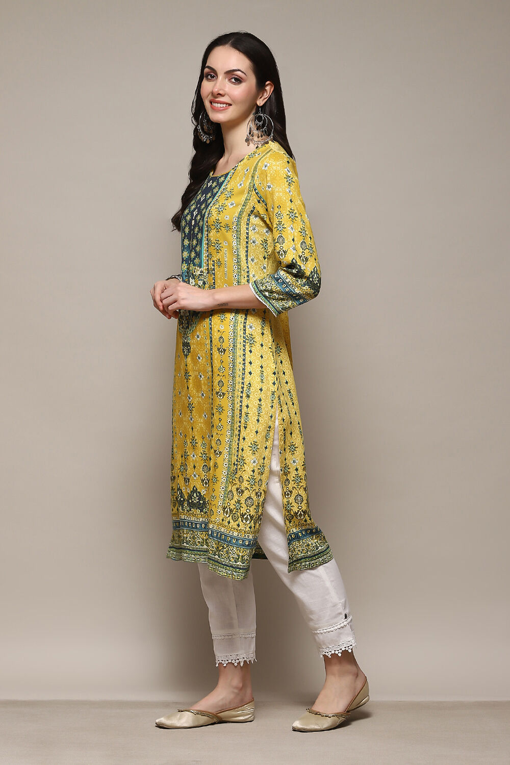 Yellow Printed Straight Kurta image number 2