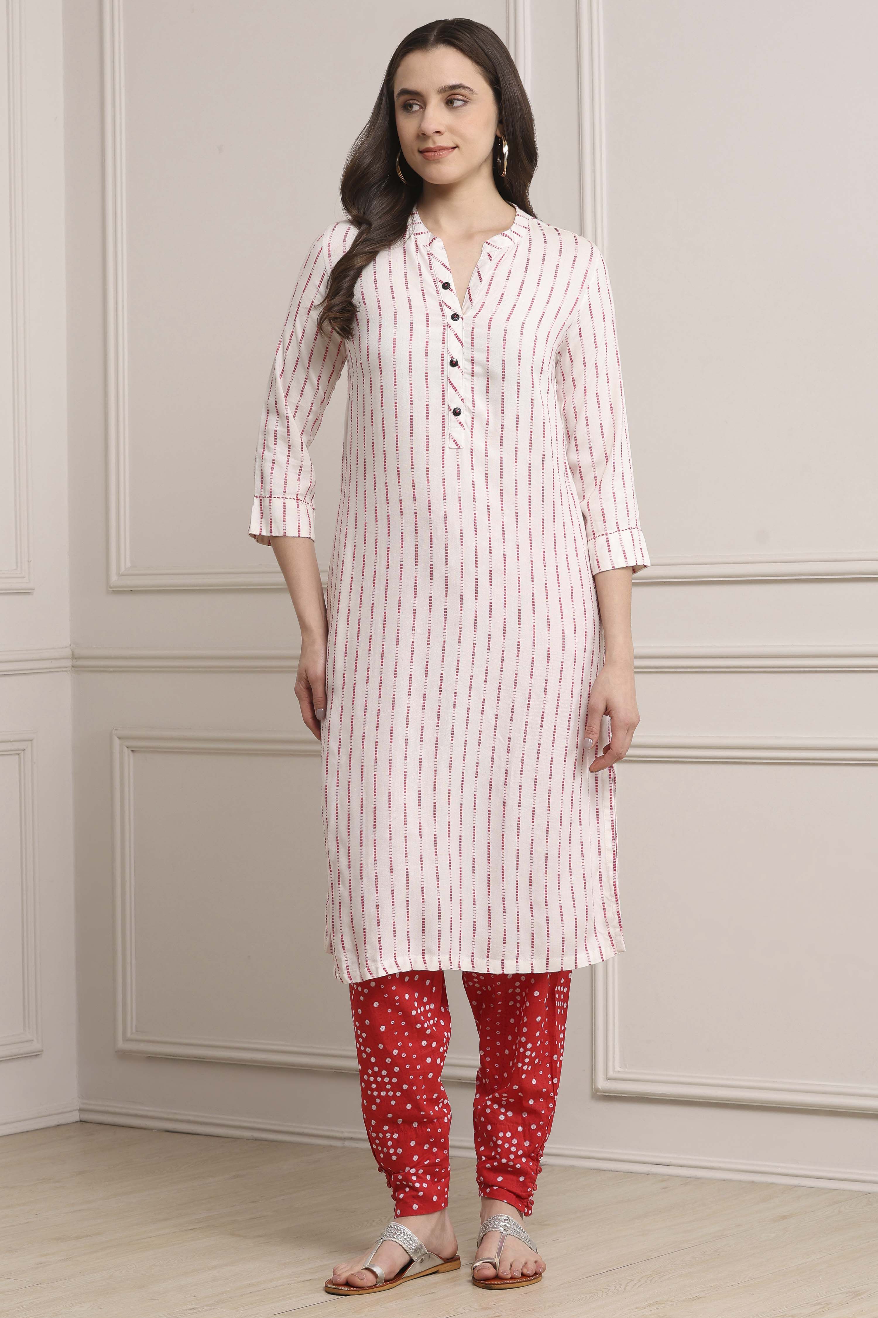 Off White Pink Viscose Rayon Straight Kurta Pants Set image number 6