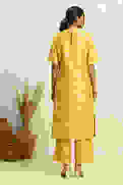 Yellow Jacquard Floral Yarn-Dyed Straight Kurta Set image number 3