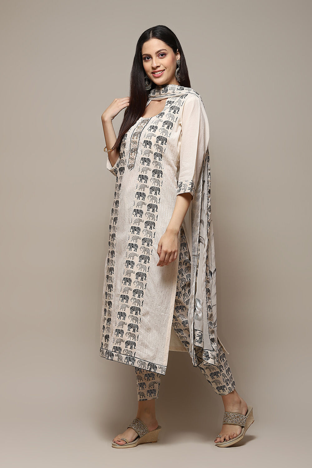Off White Cotton Handloom Unstitched Suit Set image number 6