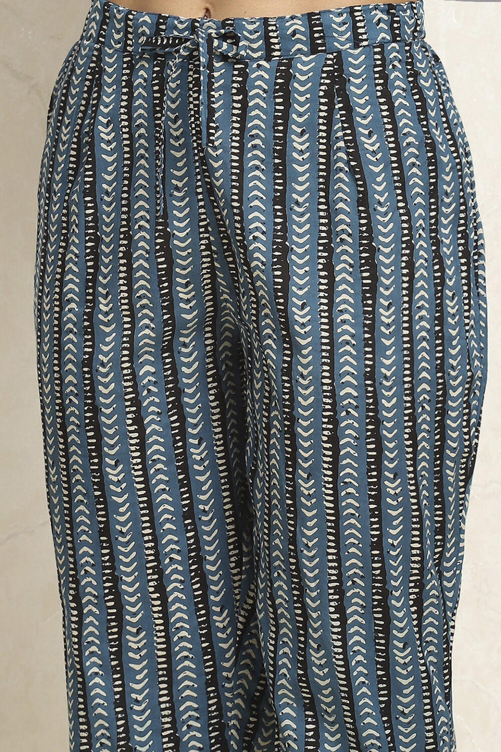 Blue Cotton Printed Unstitched Suit Set image number 3