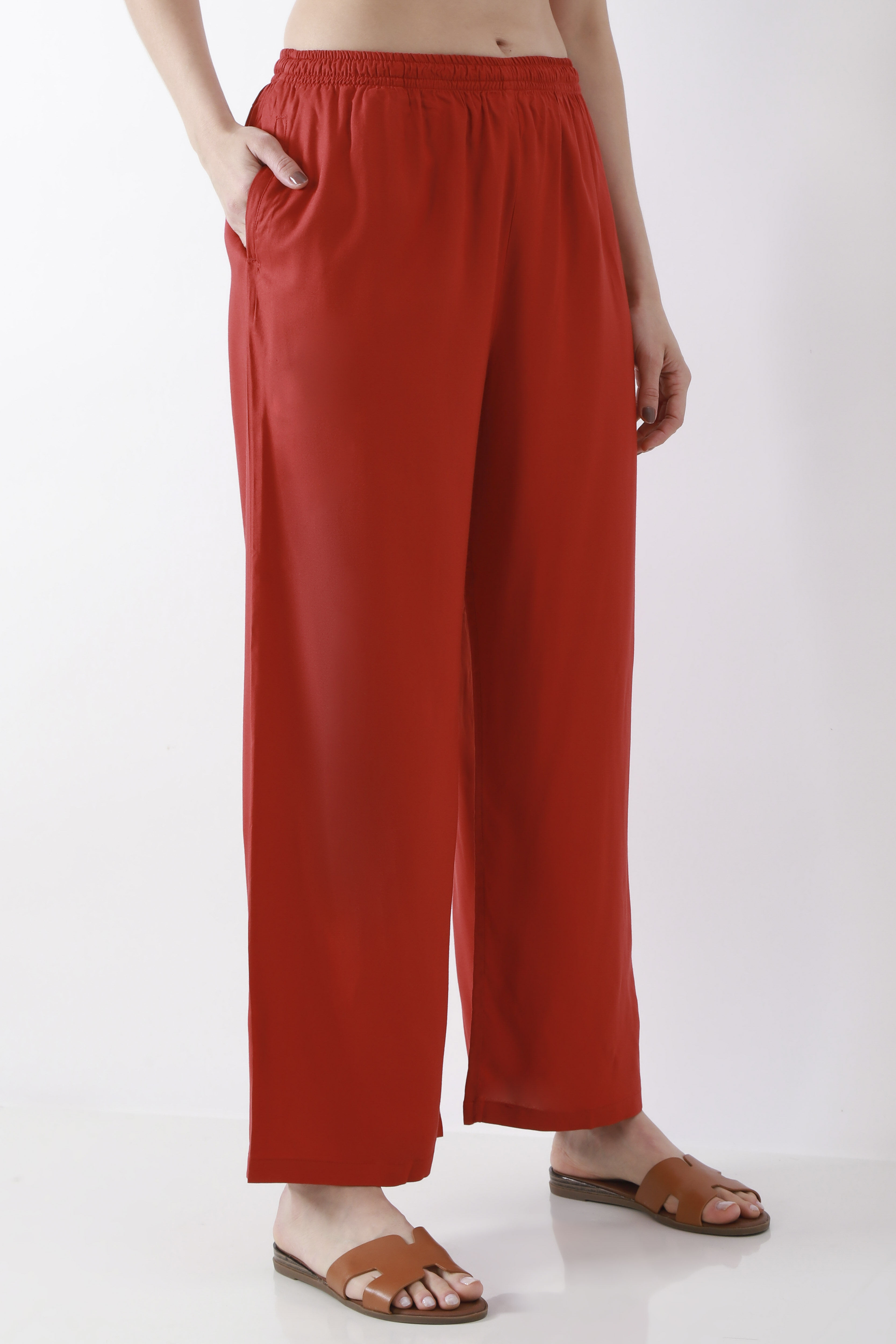 Green Solid Straight Palazzos image number 3