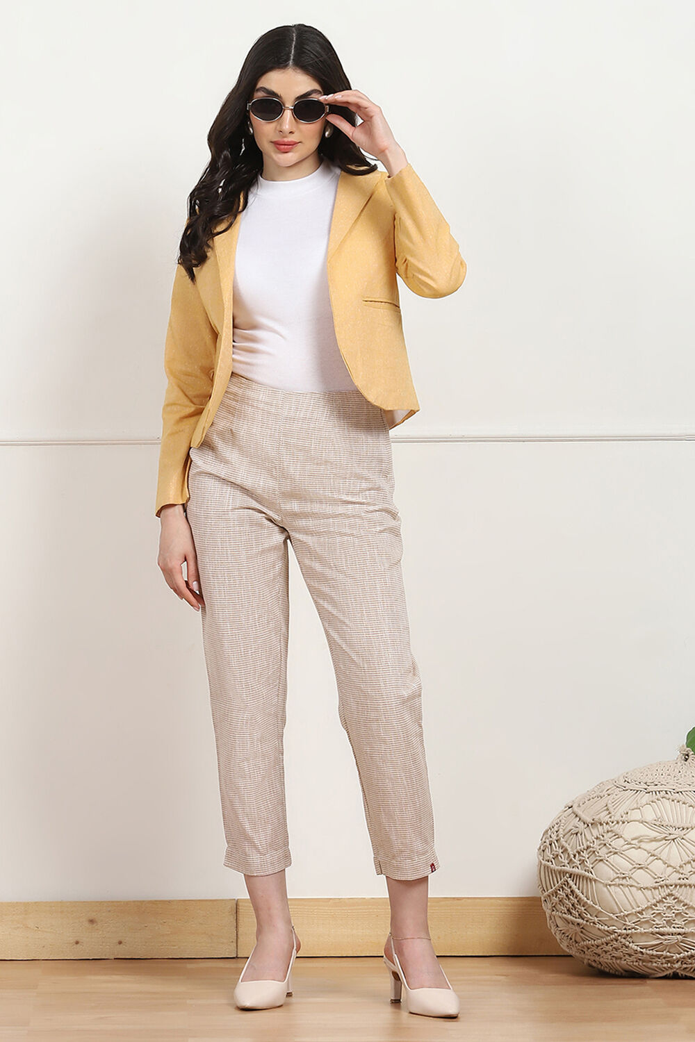 Beige Cotton Narrow Pant image number 0