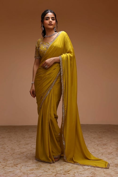 Pre-Draped-Saree-for-Wedding