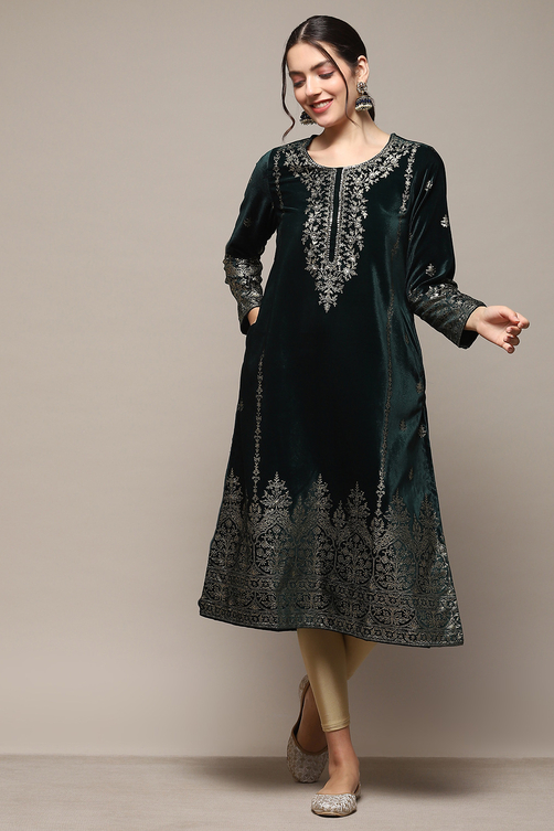 Velvet Straight Printed Kurta