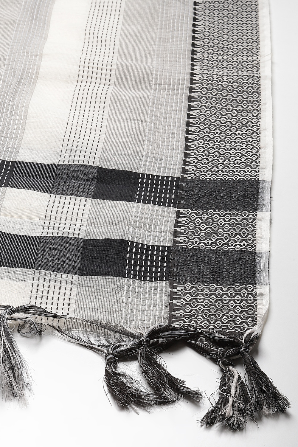 Peach Chanderi Hand Block Print Unstitched Suit Set image number 7