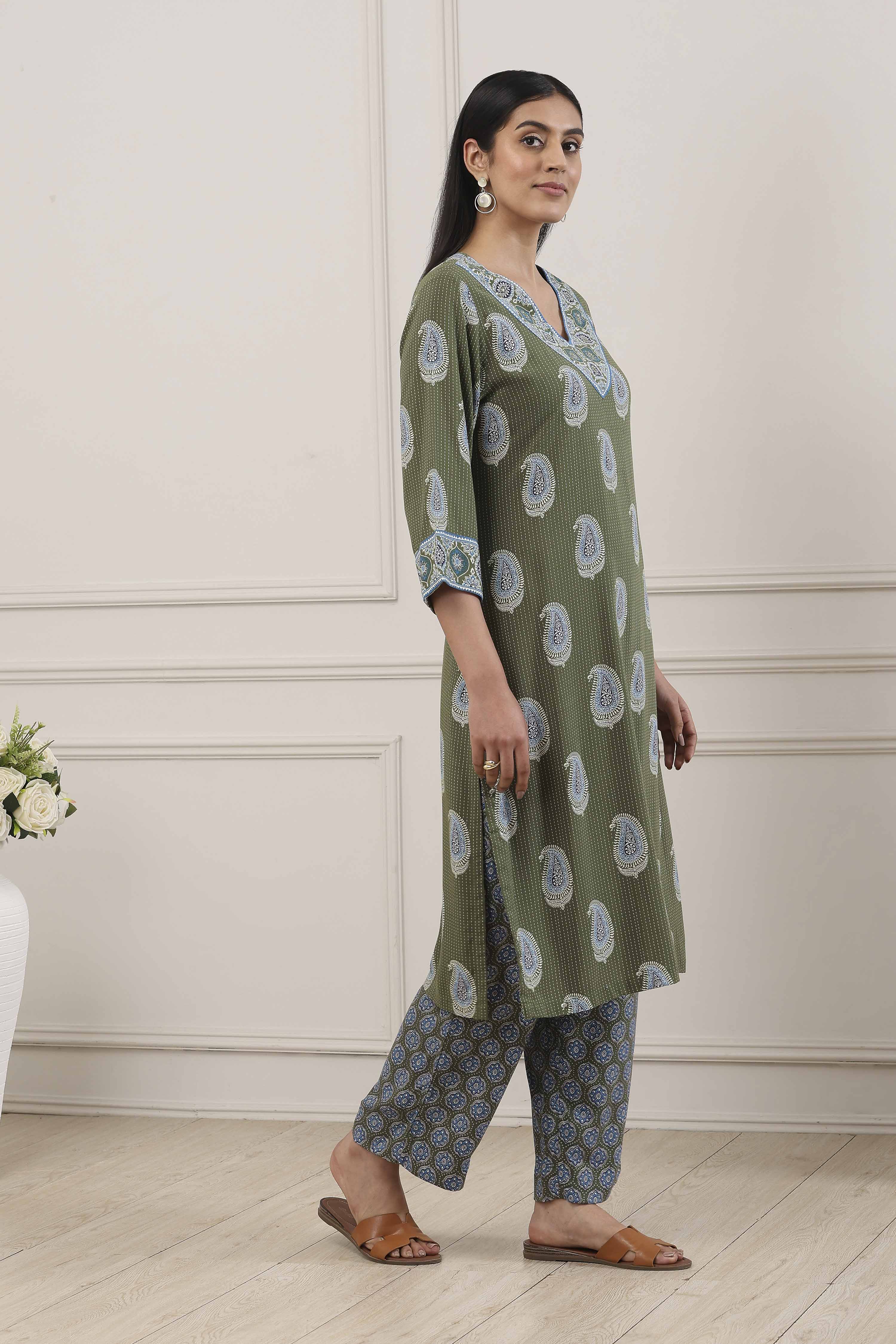 Green Paisley Printed Straight Suit Set image number 5