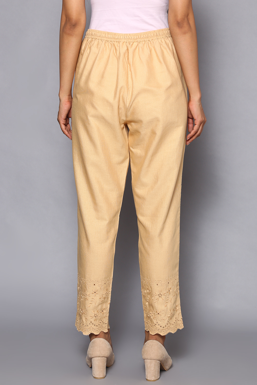 Off White Cotton Flax Regular Pants image number 5