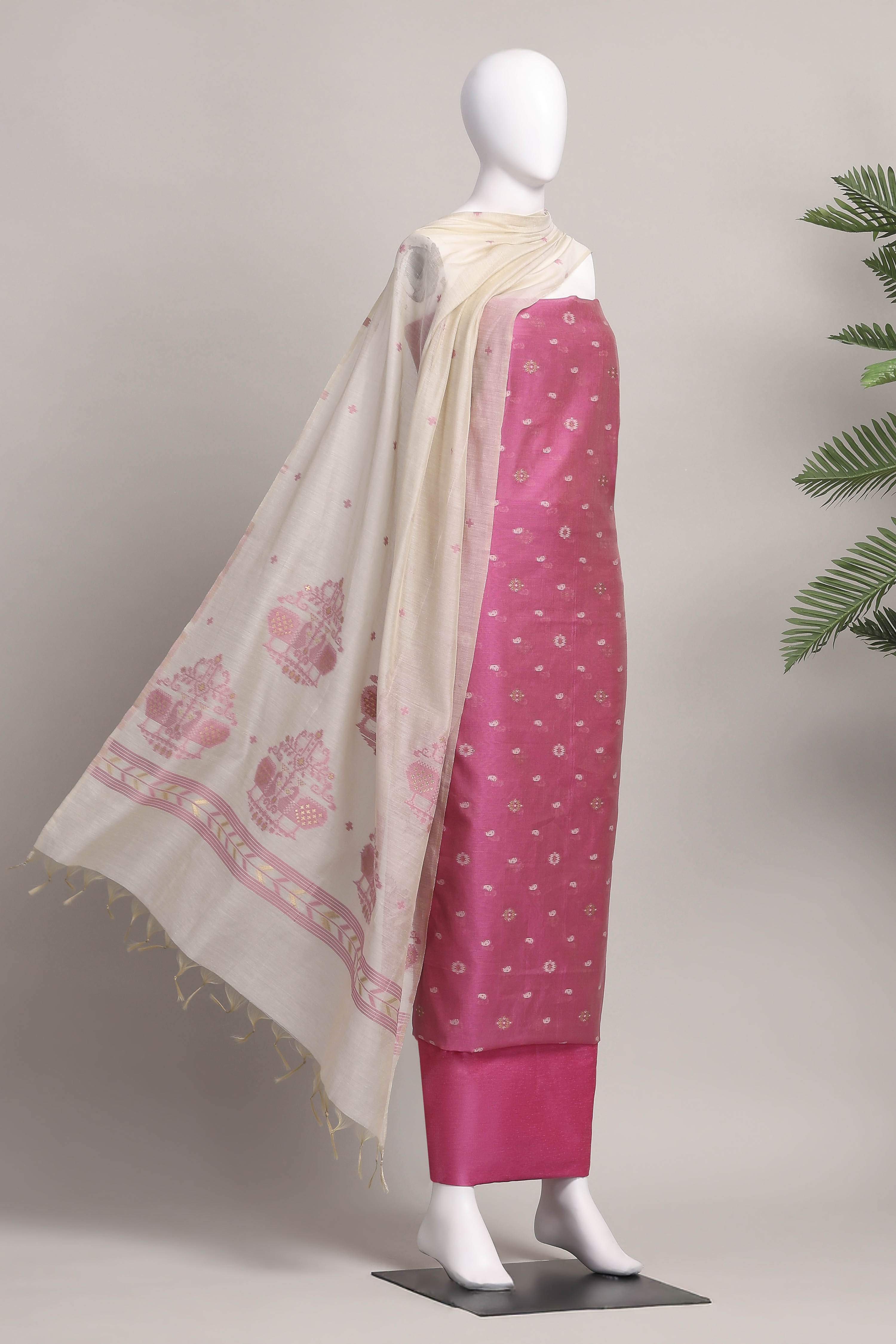 Rani Cotton Jamdani Unstitched Suit Set image number 4