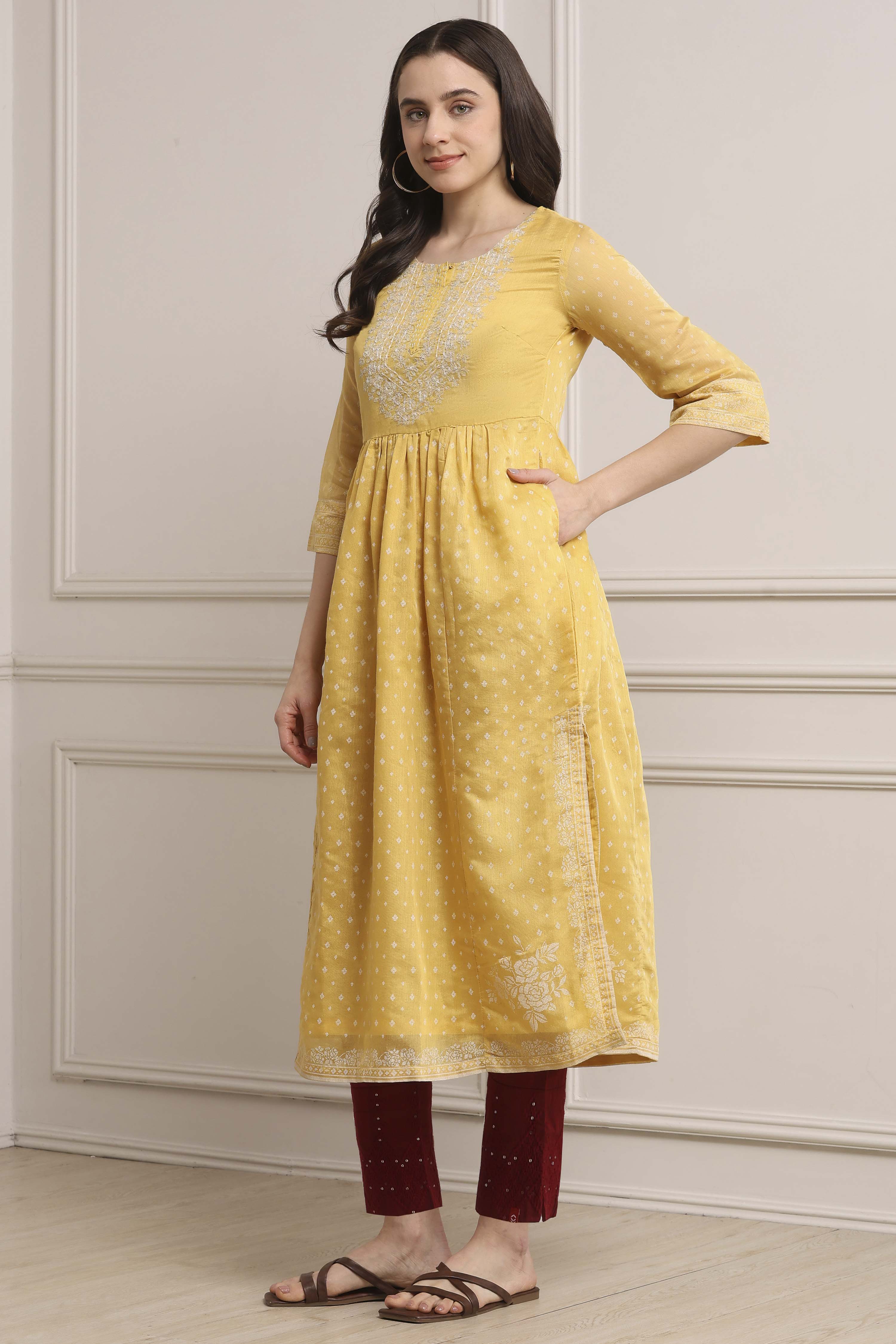 Yellow Polyester Flared Kurta Pants Set image number 3