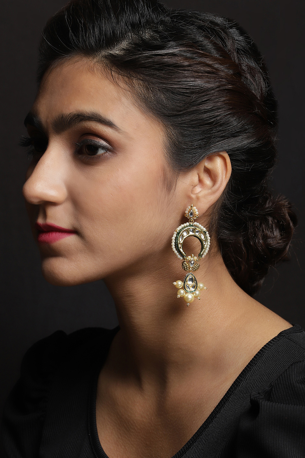 Green Kundan Pearl Earrings image number 1