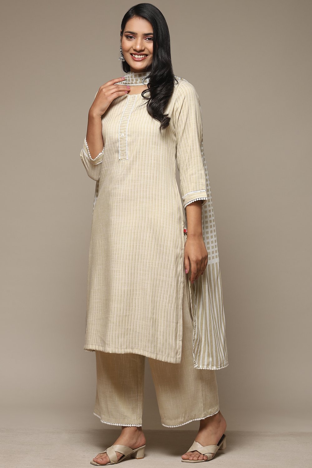 Red Cotton Blend Straight Kurta Palazzo Suit Set image number 5