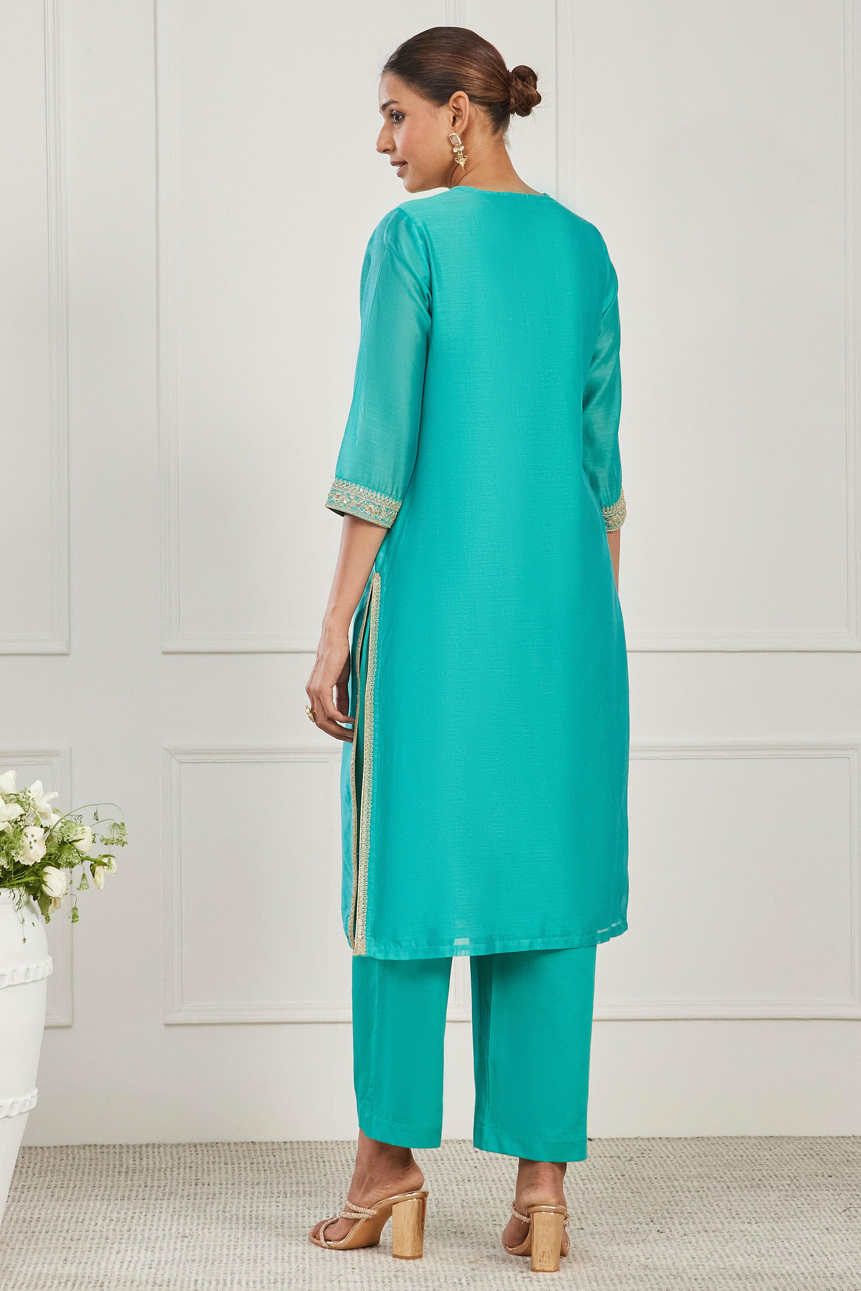 Turquoise Cotton Silk Printed Straight Kurta Set image number 4