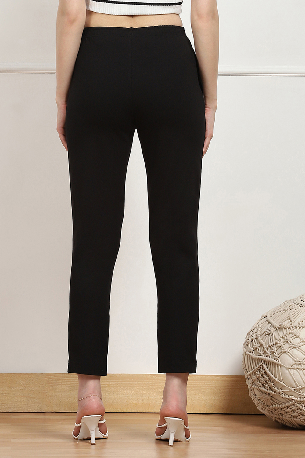 White Cotton Blend Pants image number 5