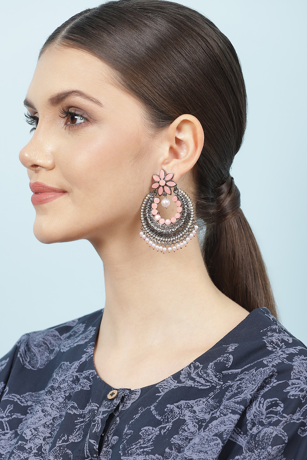 Oxidised Peach Alloy Earrings image number 3