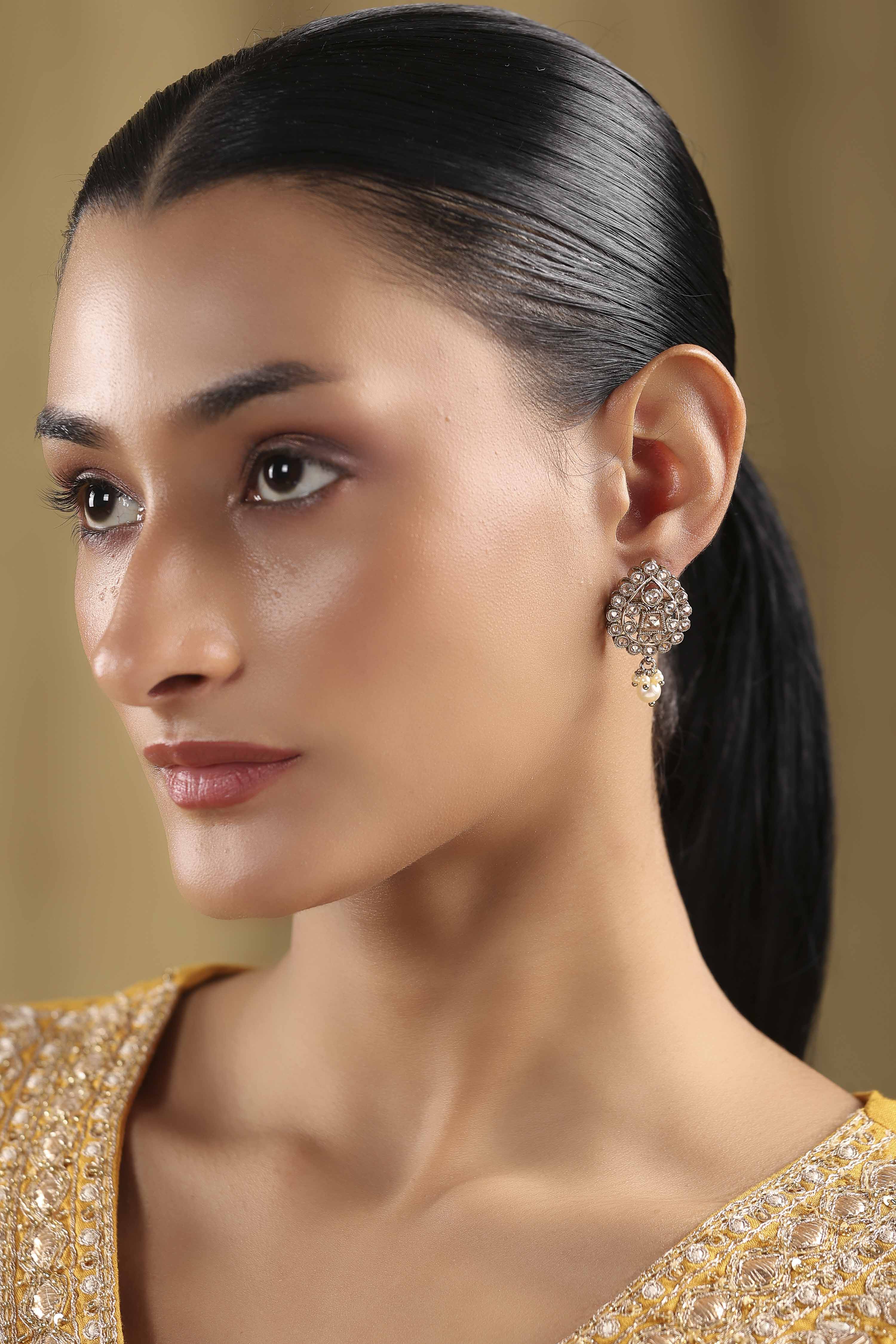 Champagne Gold Plated Alloy Stone Studded Drop Earrings image number 3