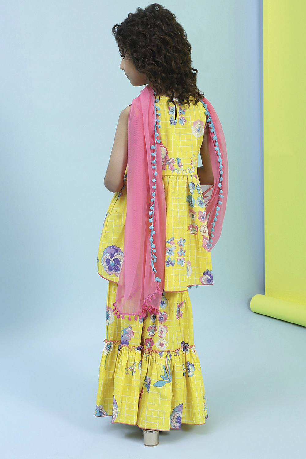 Yellow Cotton Peplum Gathered Suit Set image number 4