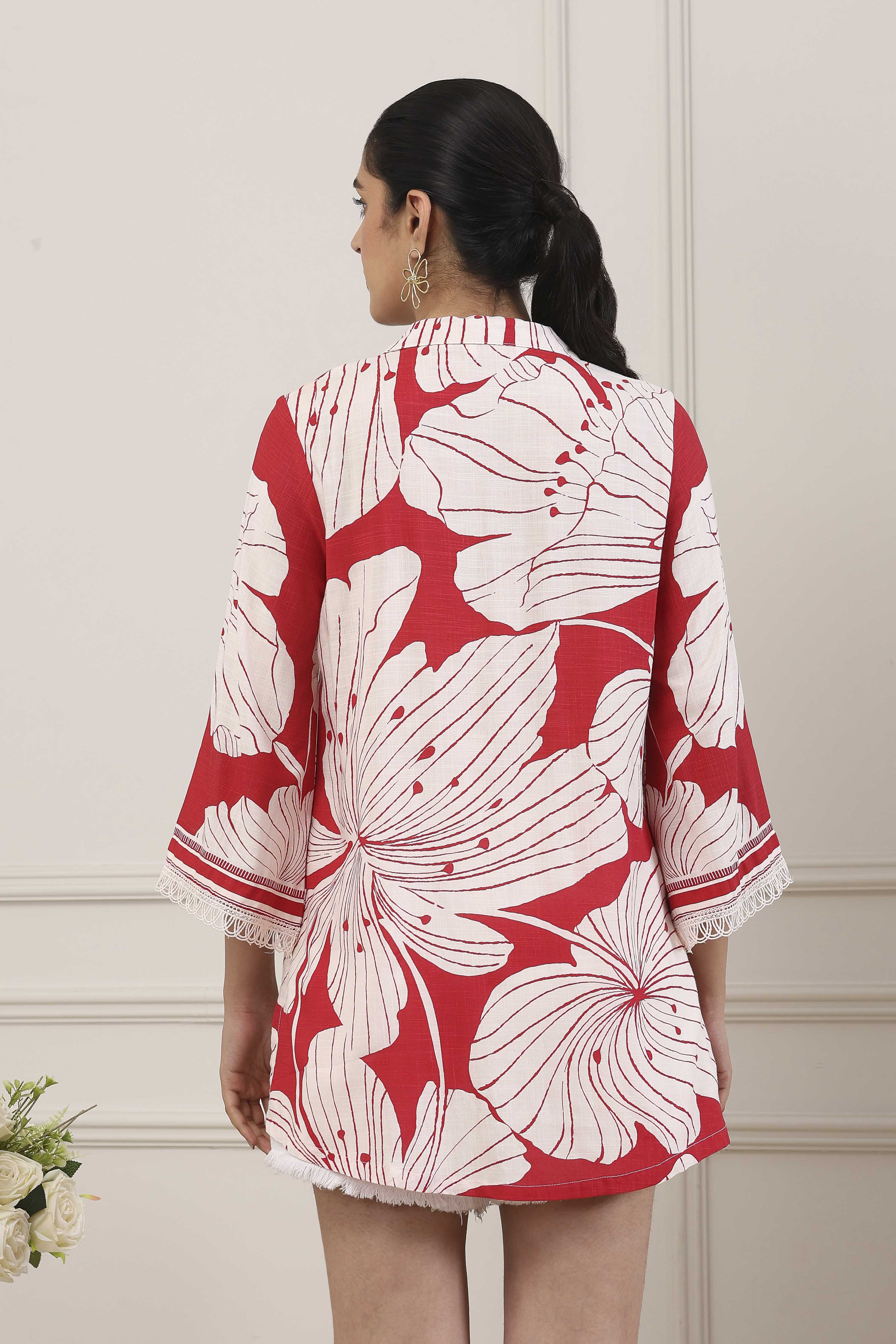 Red & White Floral Printed Straight Kurti image number 3