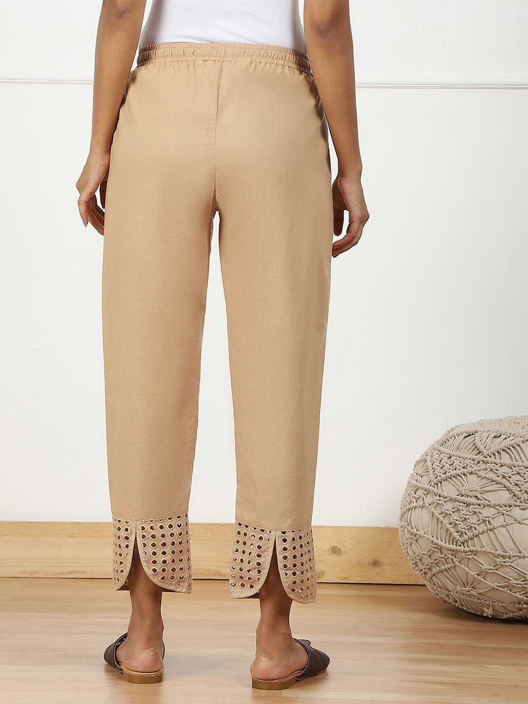 White Cotton Regular Solid Pants image number 5