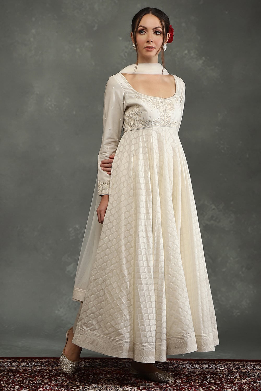 Cream-Toned Silk Chanderi Floral Anarkali Suit Set image number 4