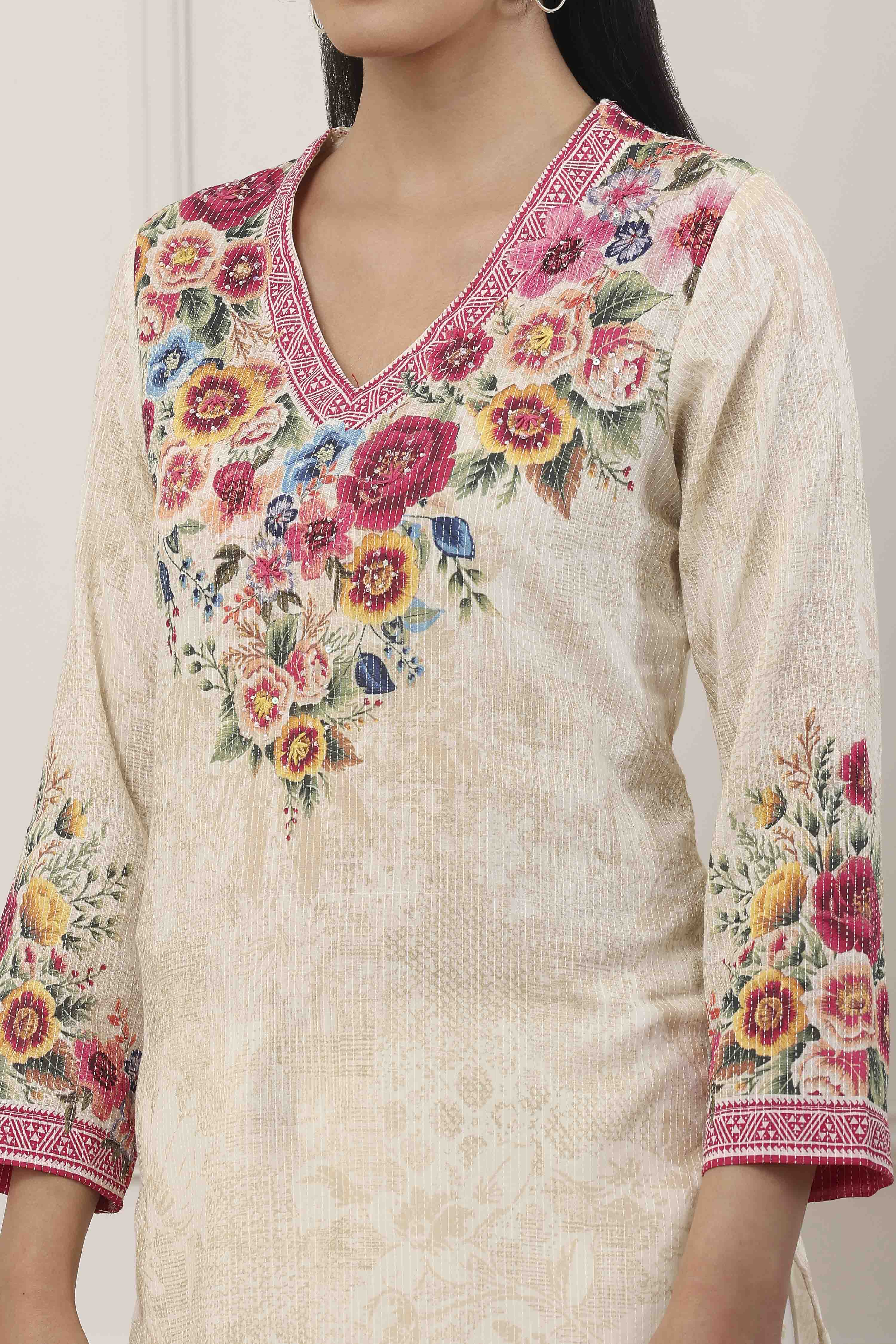 Pink Floral Printed Yoke Straight Kurti image number 1