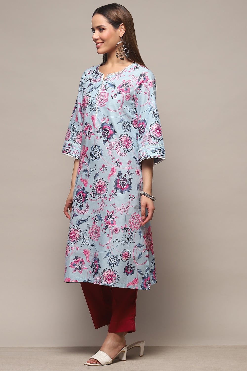 Yellow Cotton Floral Printed Straight Kurta image number 2