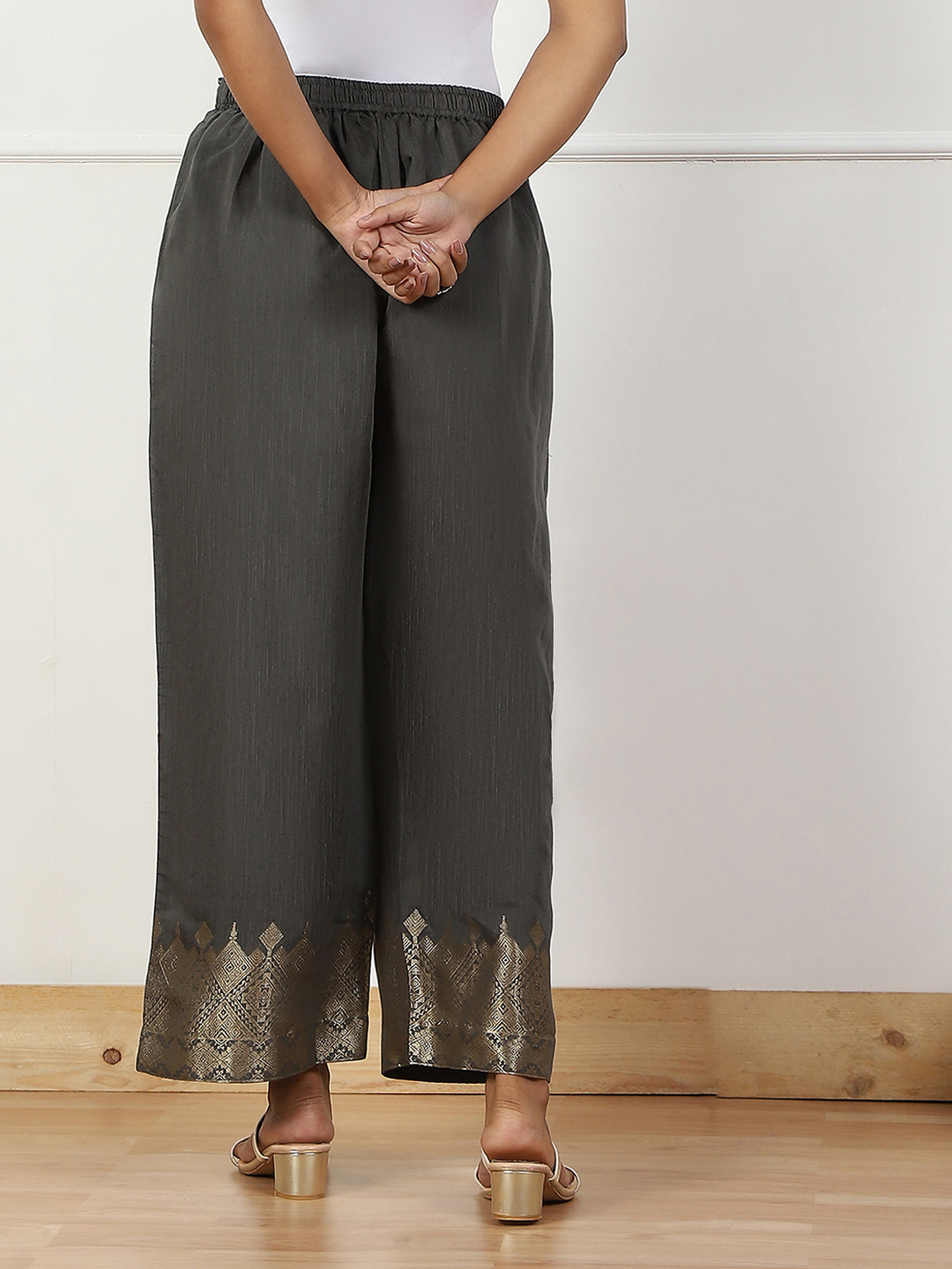 Blue Jacquard Solid Straight Palazzo Pants image number 5