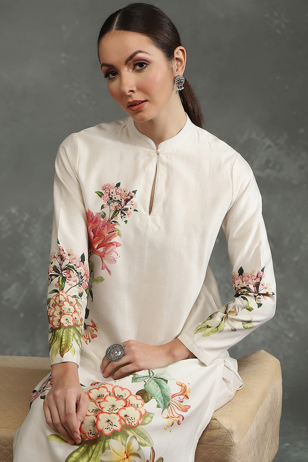 Ivory Silk Chanderi Floral Printed Straight Kurta Set image number 7