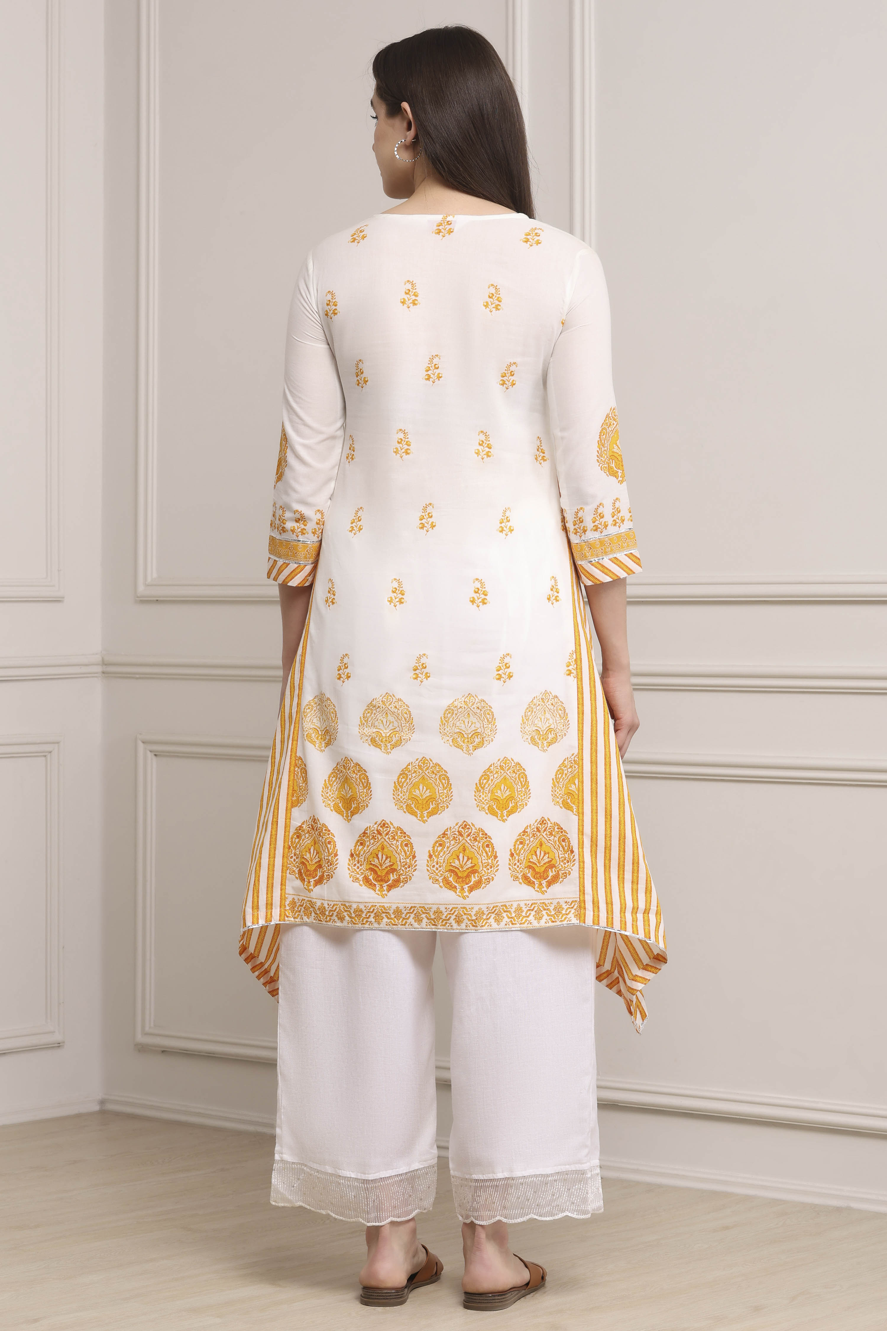 White-Yellow Cotton A-Line Kurta Pants Set image number 4
