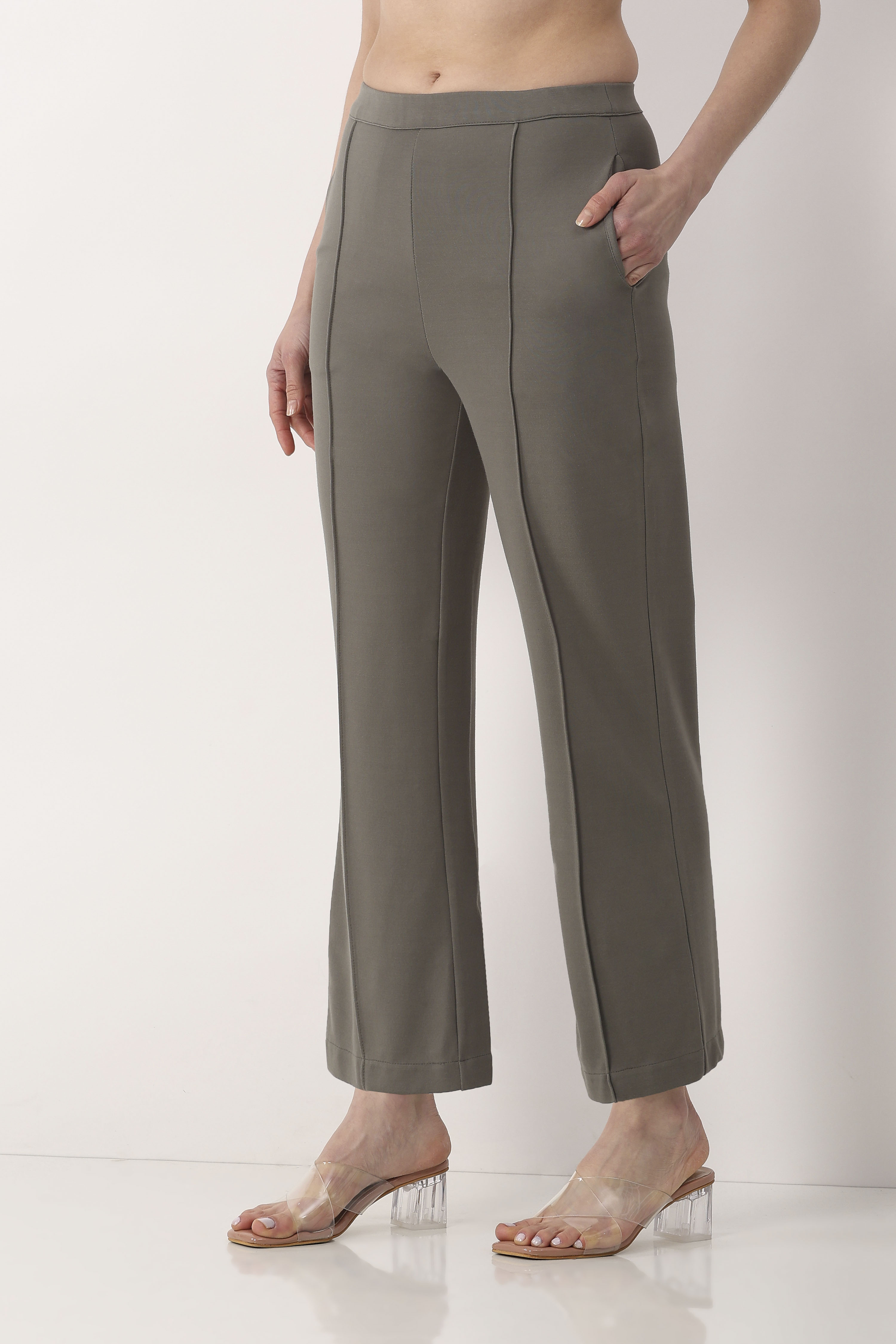 White Solid Wide Leg Pants image number 2