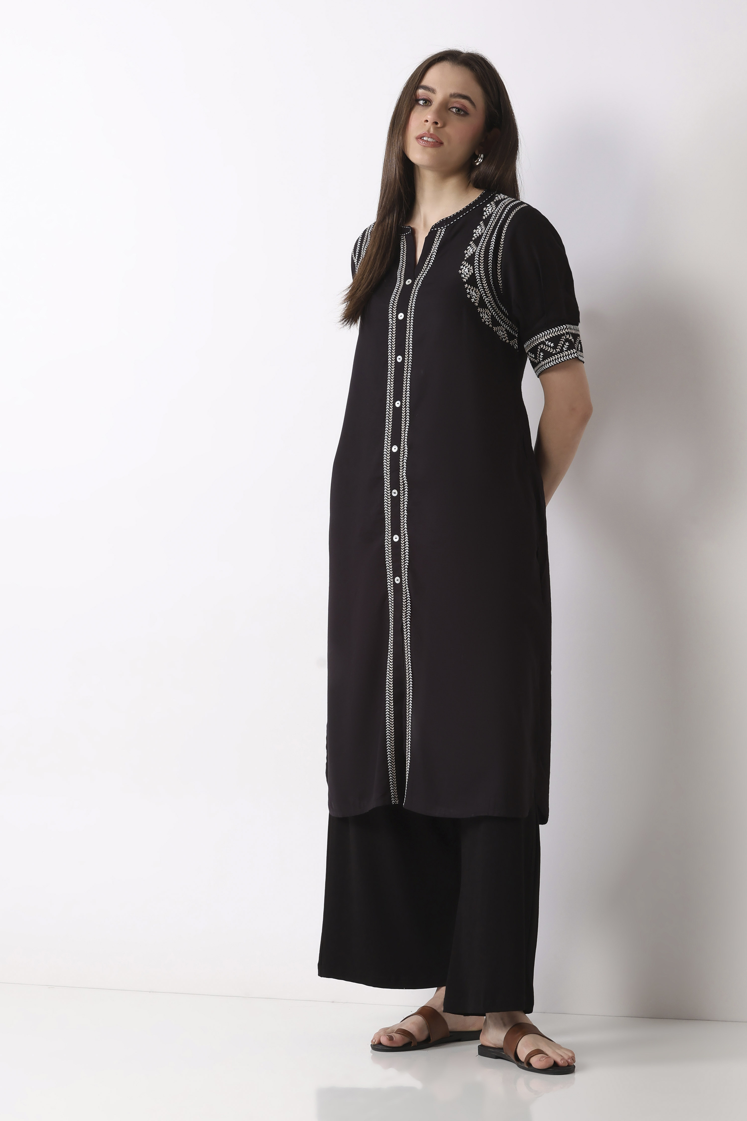 Black Viscose Lycra Relaxed Palazzos image number 6
