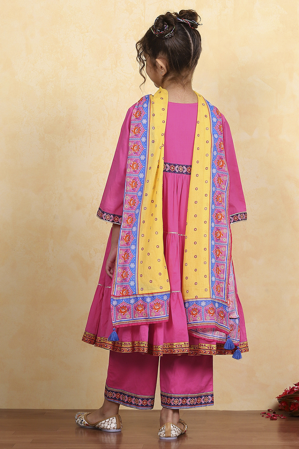 Pink Cotton Solid Tiered Suit Set image number 4