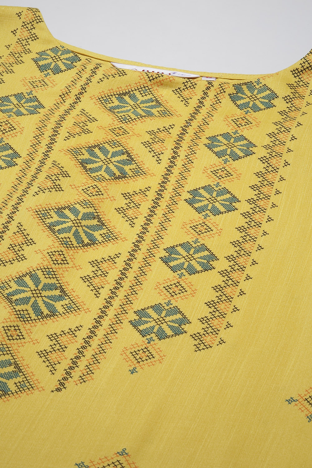 Yellow LIVA Printed Kurti image number 5