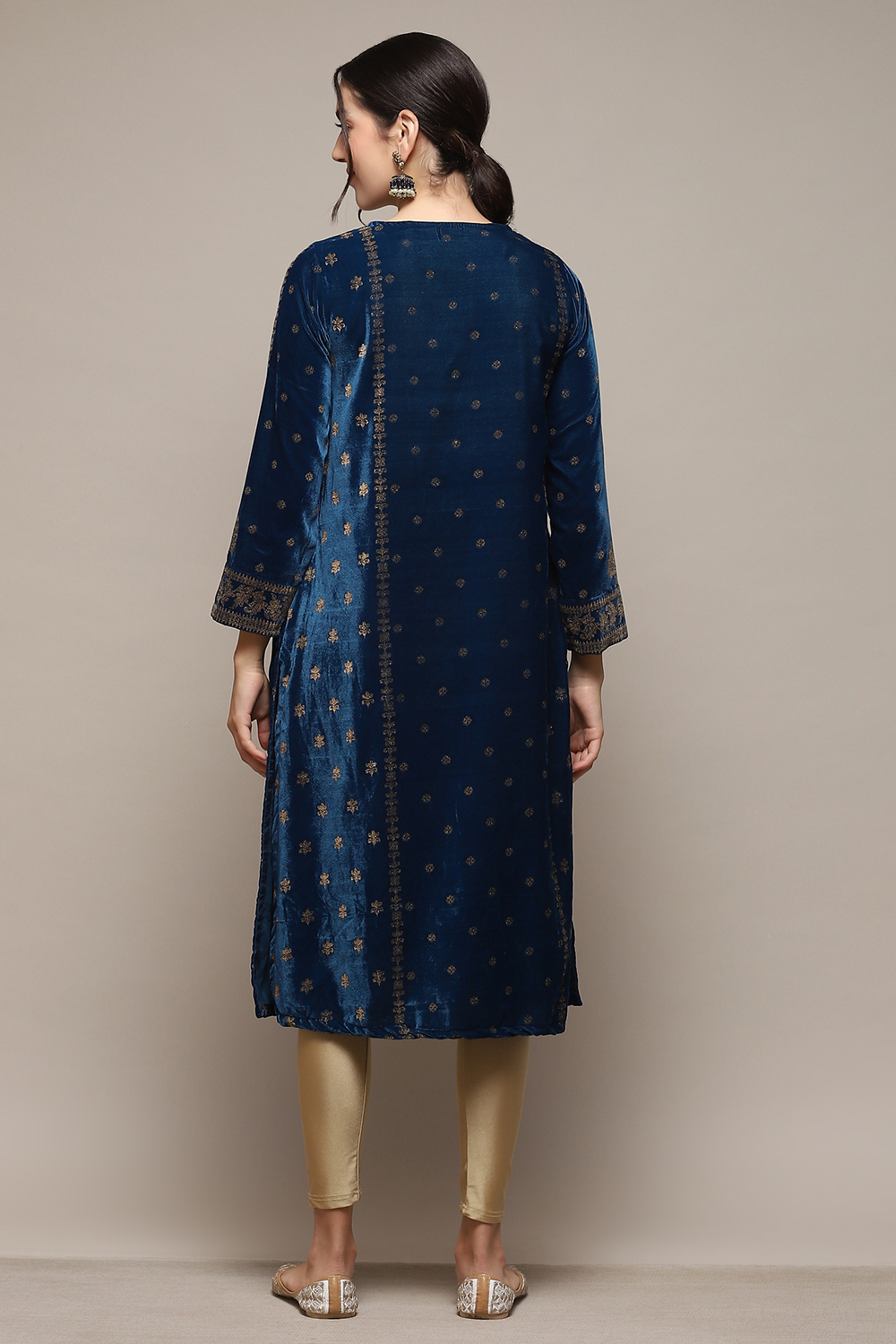 Teal Poly Velvet Straight Printed Kurta image number 3