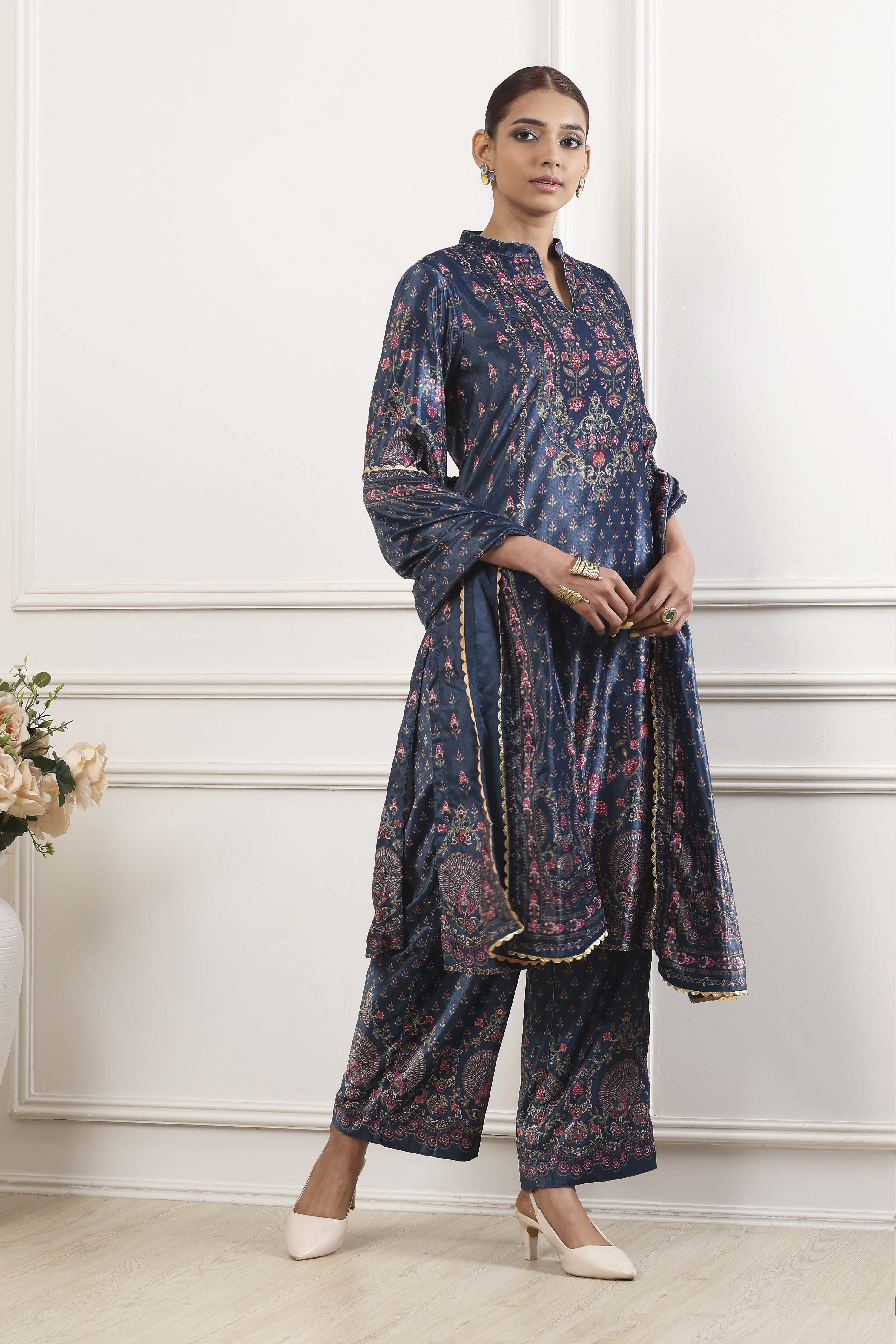 Navy Polyester Straight Printed Suit Set image number 5