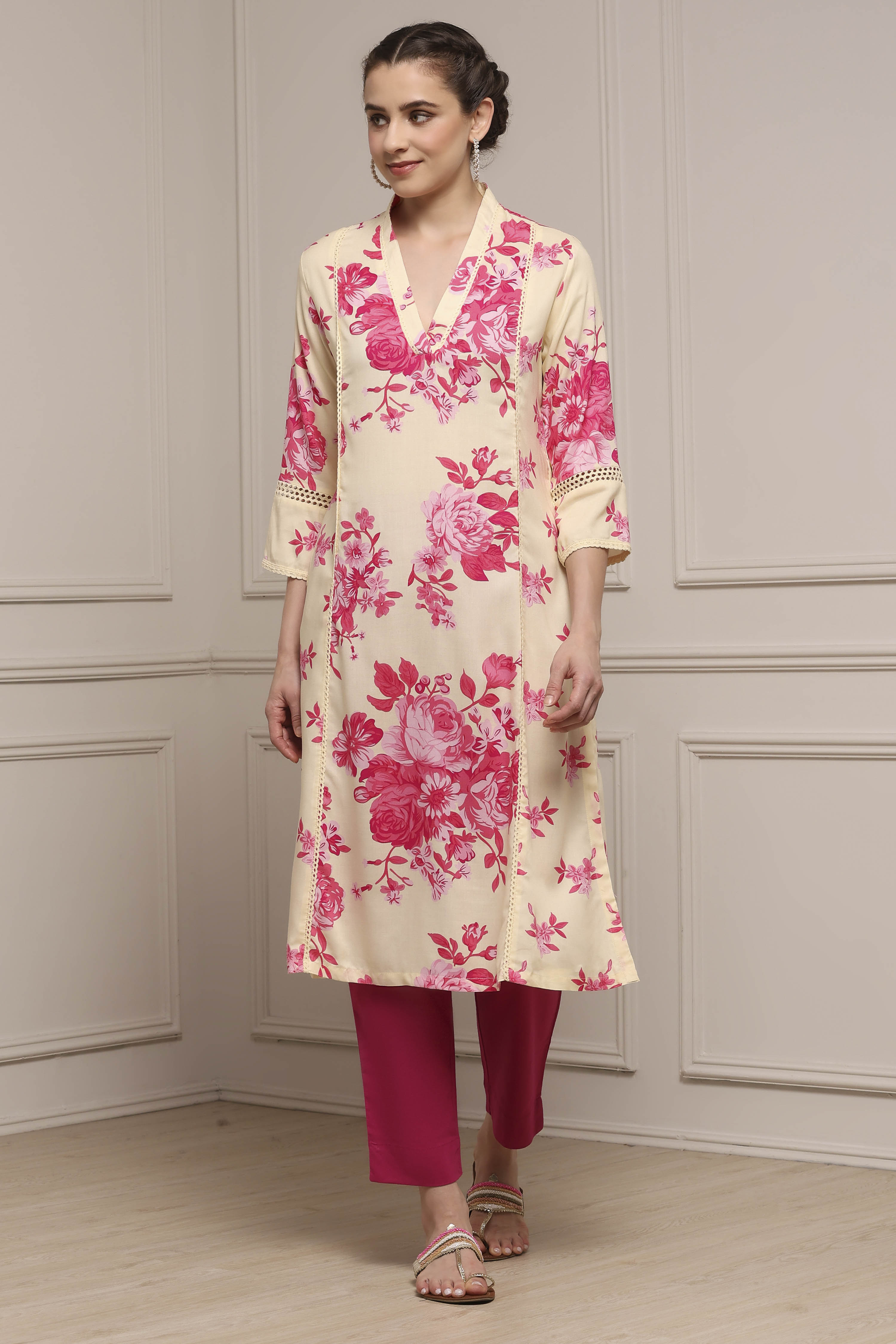 White and Pink Printed Straight Kurta image number 0
