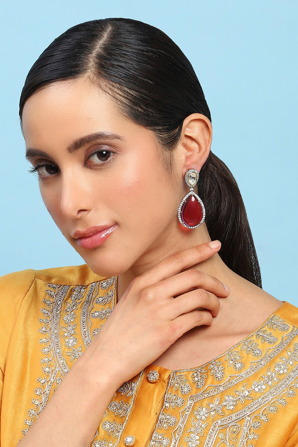 Red Brass Drop & Danglers image number 3