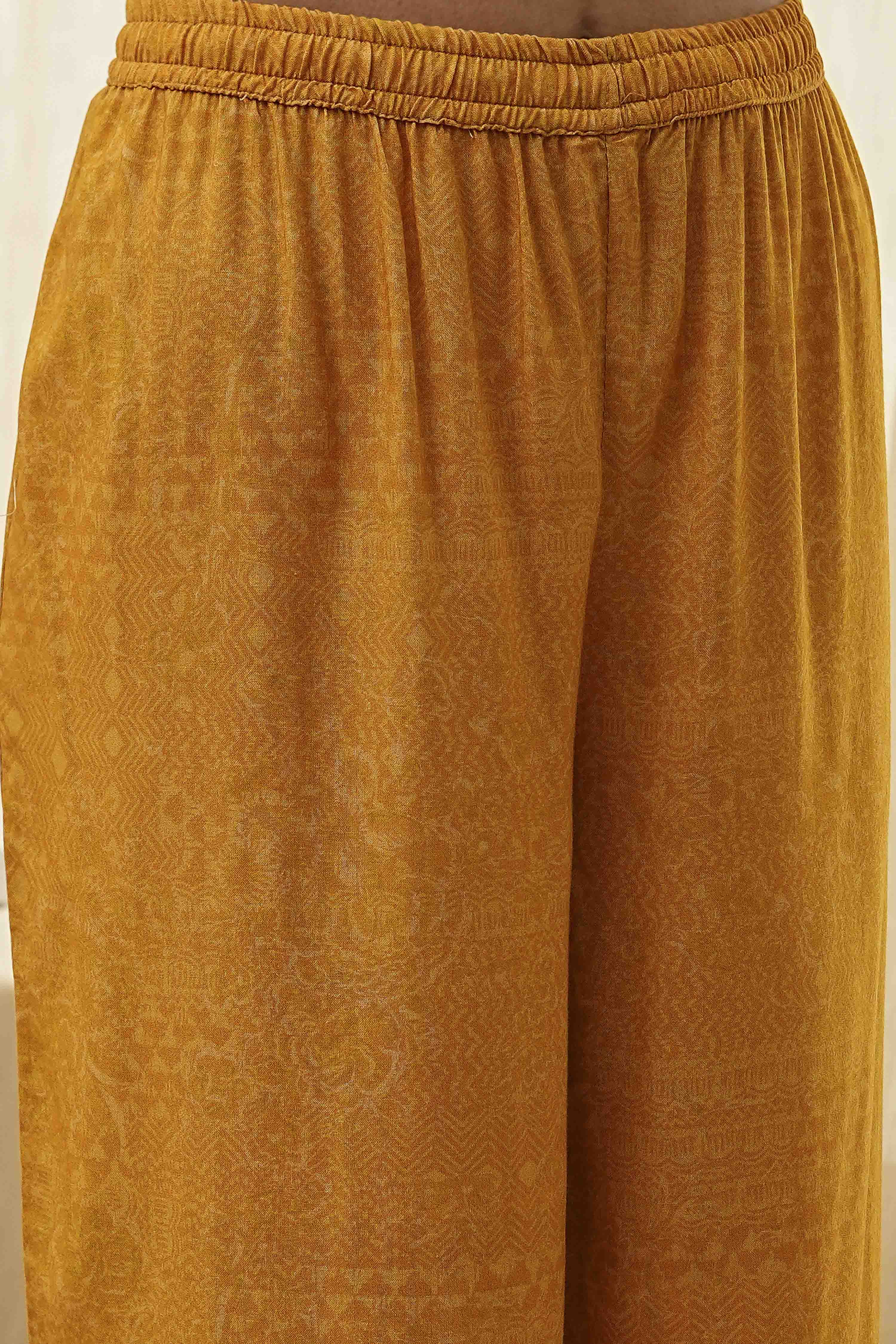 Mustard Yellow Floral Straight Kurta Set image number 2