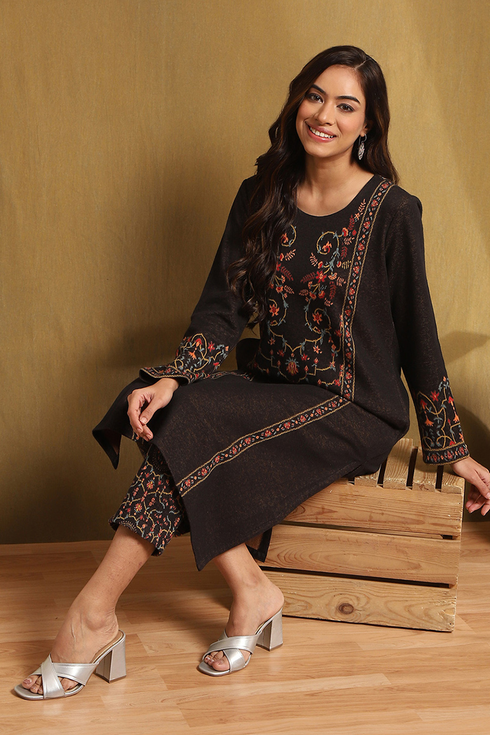 Black Jacquard Printed Straight Winter wear Kurta Set image number 0
