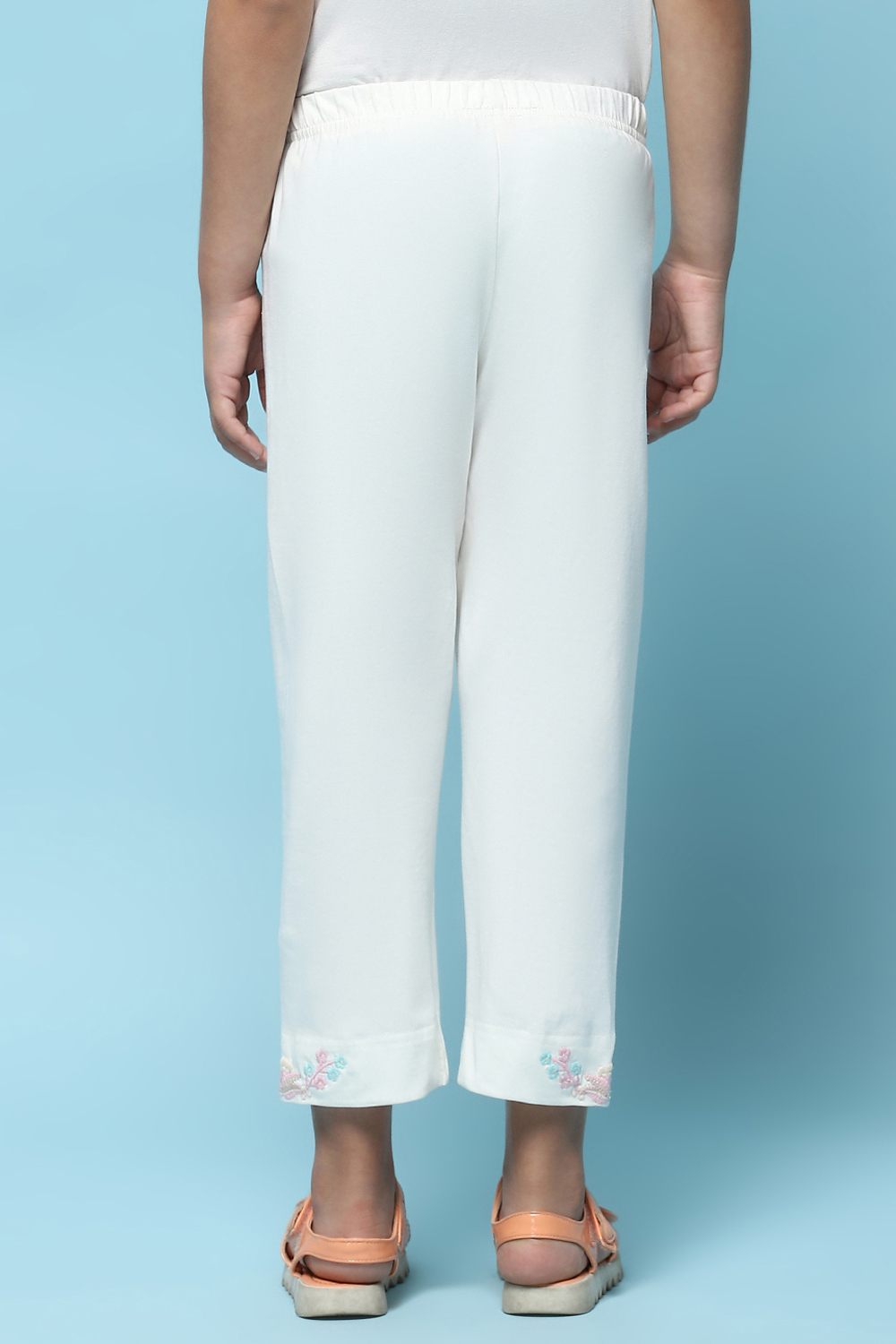 Black Cotton Lycra Skinny Jeggings image number 5