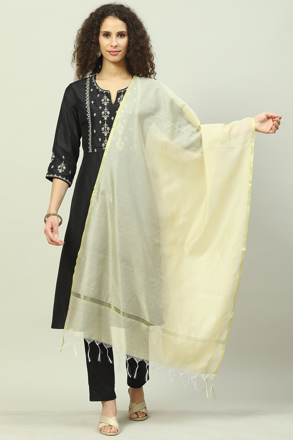Off White Yarndyed Dupatta image number 0