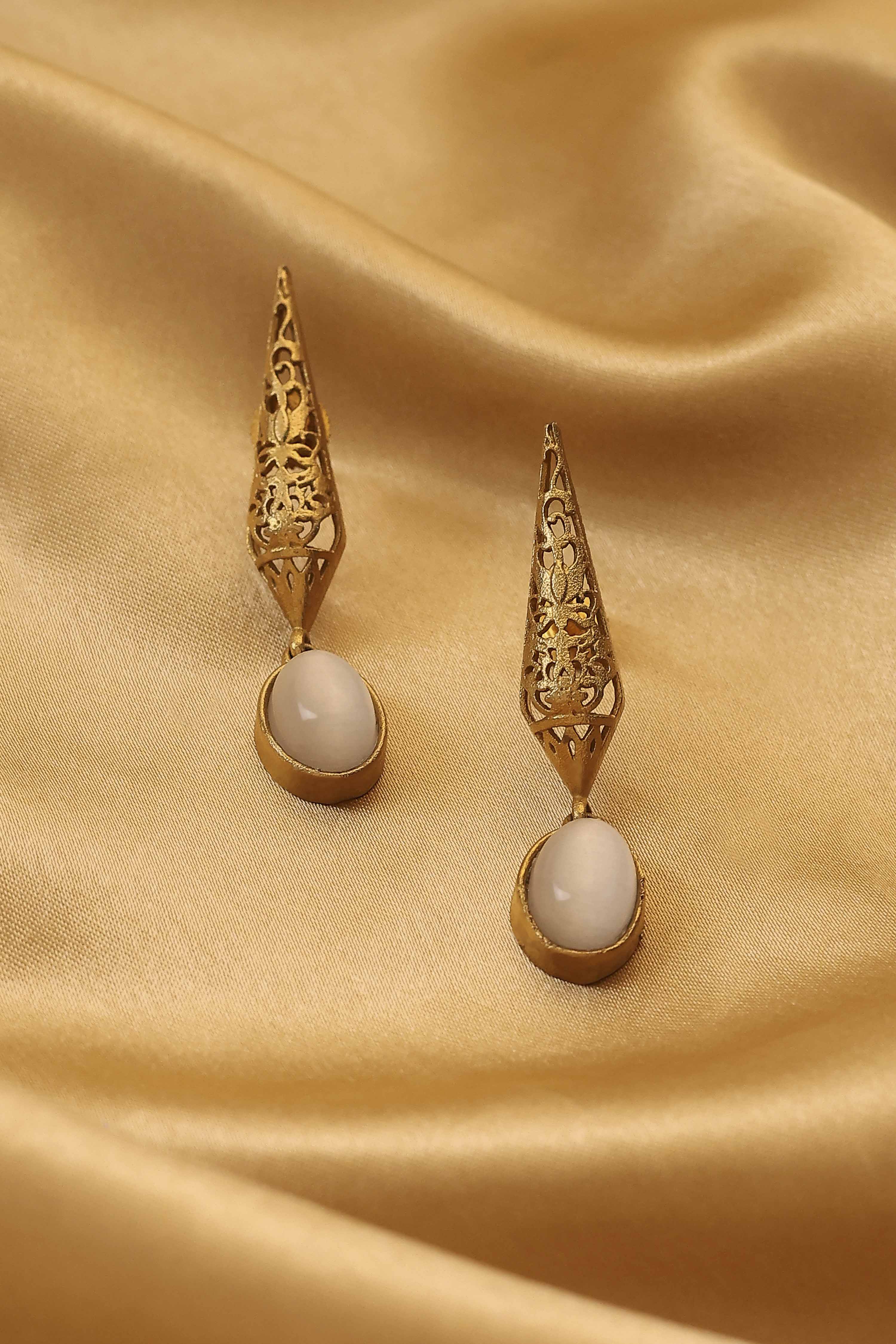 White Brass Festive Drop & Danglers image number 0