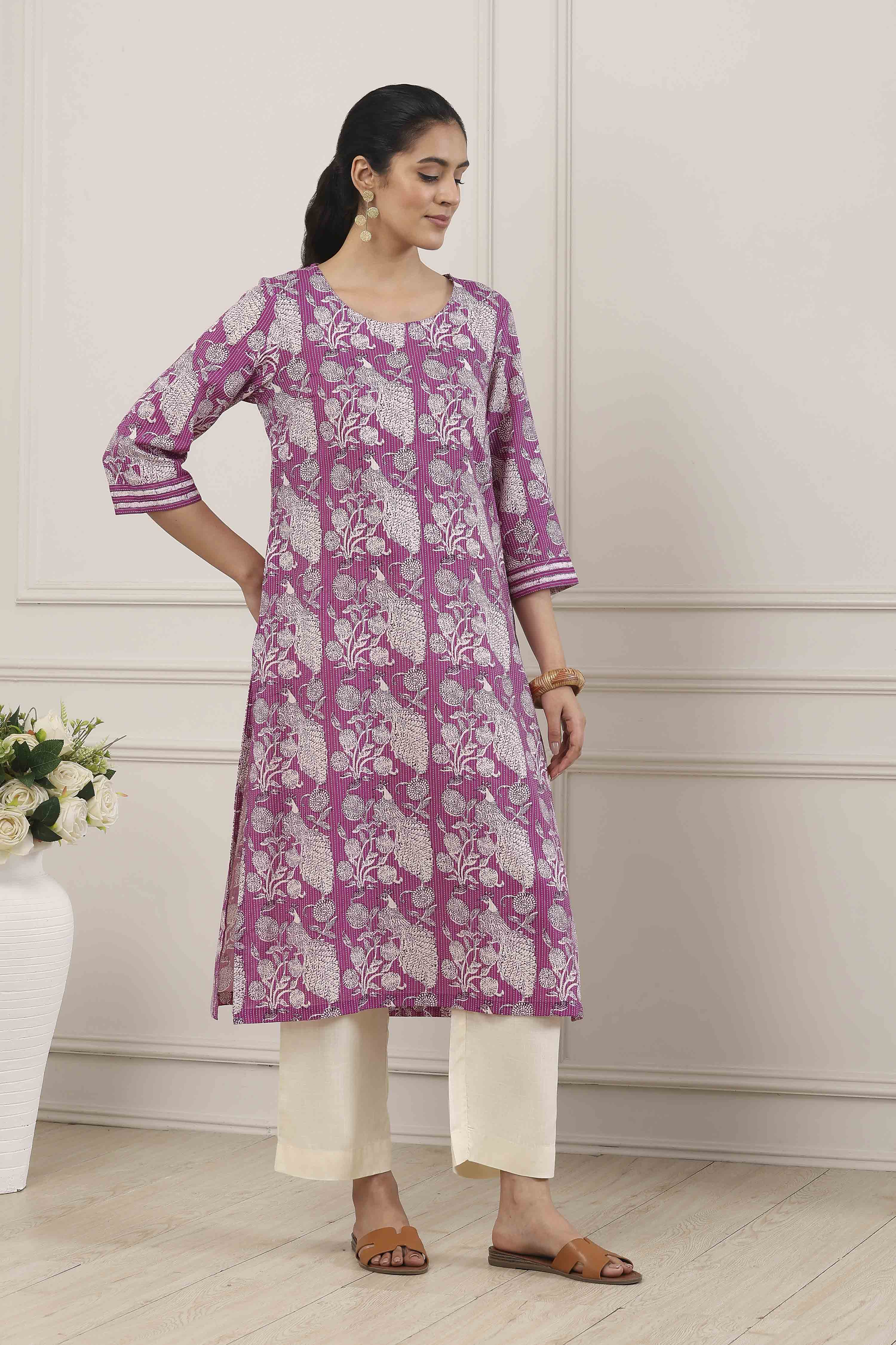 Purple Cotton All-Over Floral Straight Kurta image number 4
