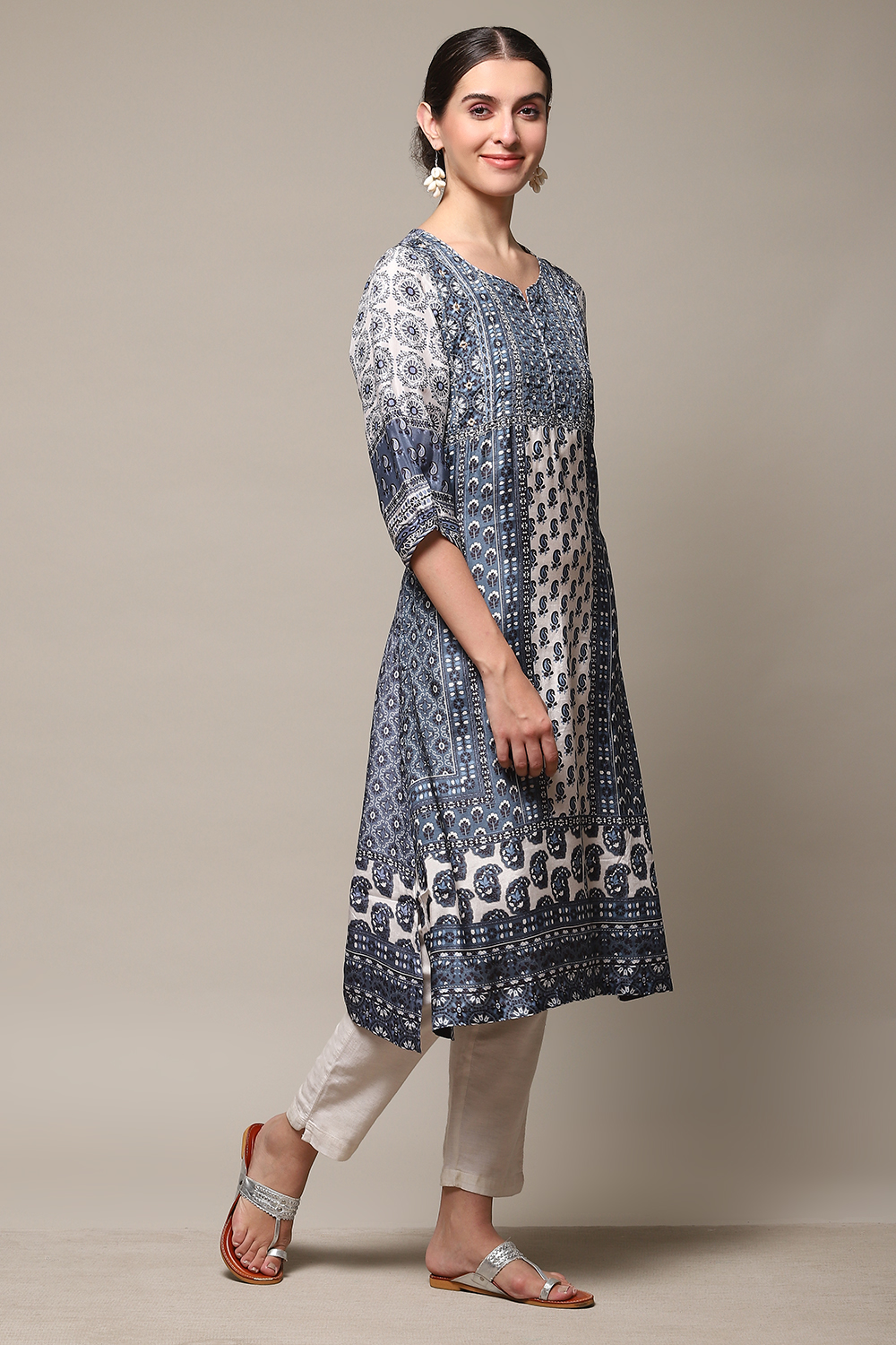 Ivory Viscose A Line Kurta image number 3