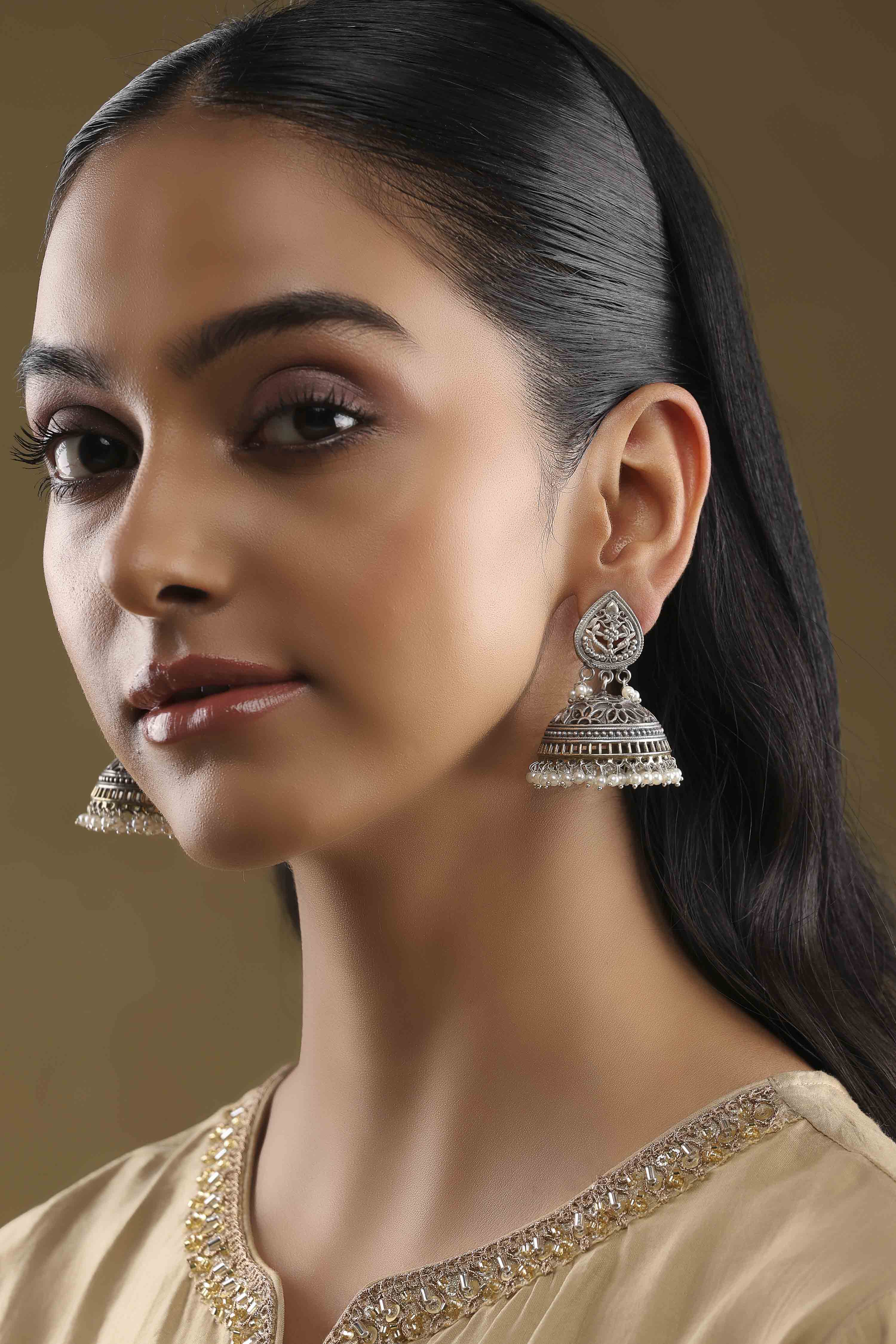 Oxid Gold Brass Jhumka image number 3