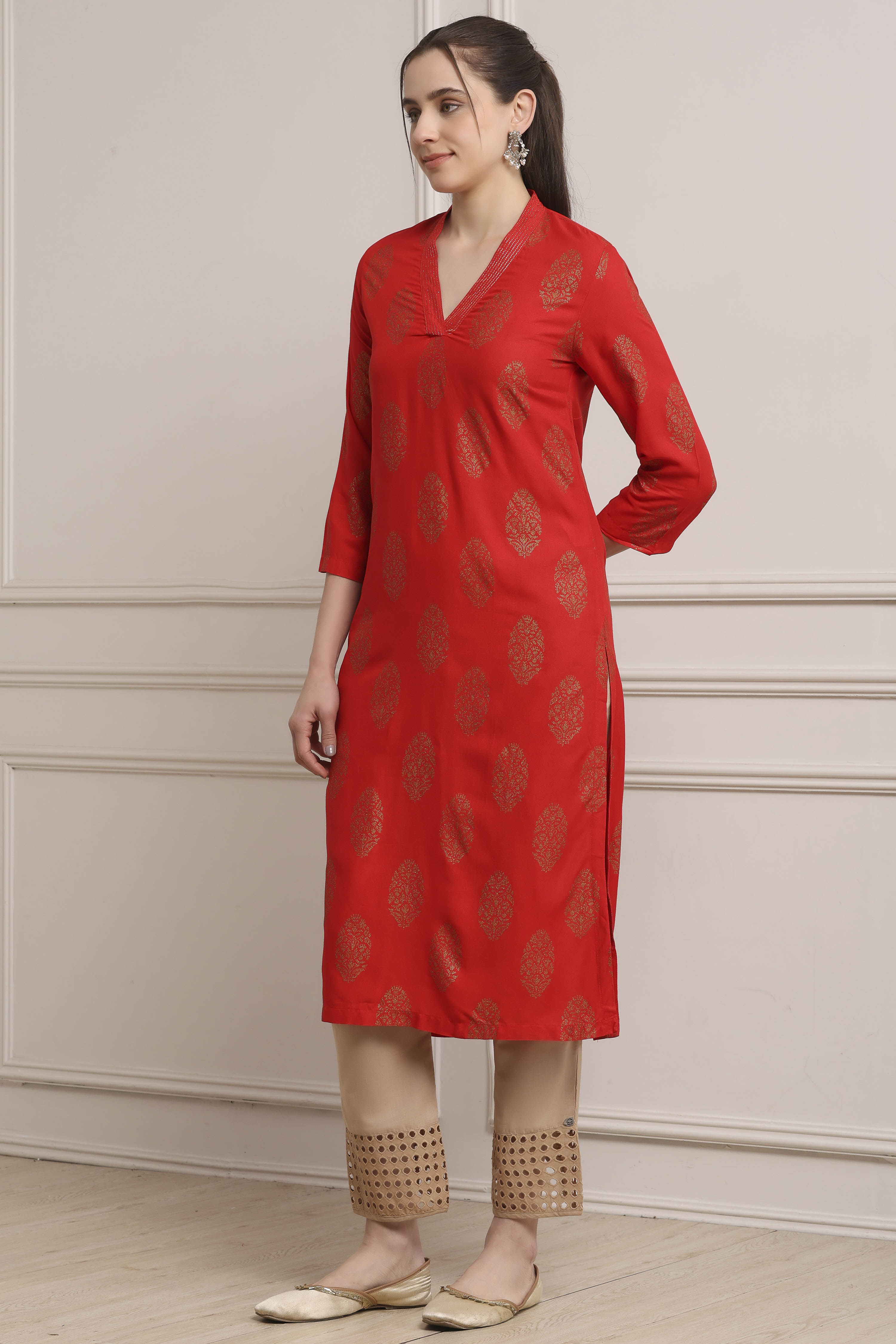 Red Viscose Rayon Straight Kurta Pants Set image number 3