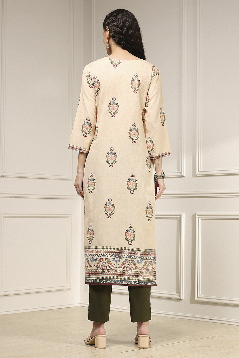 Off White Cotton Printed Embroidered Unstitched Suit Set image number 5