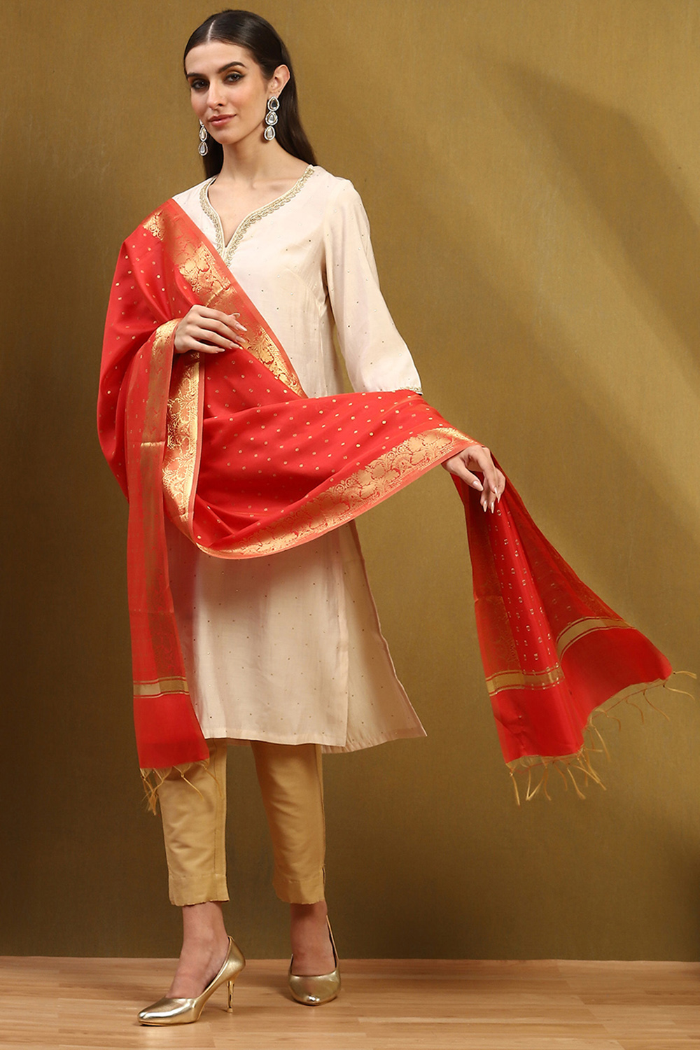 Red Embellished Festive Dupatta image number 0